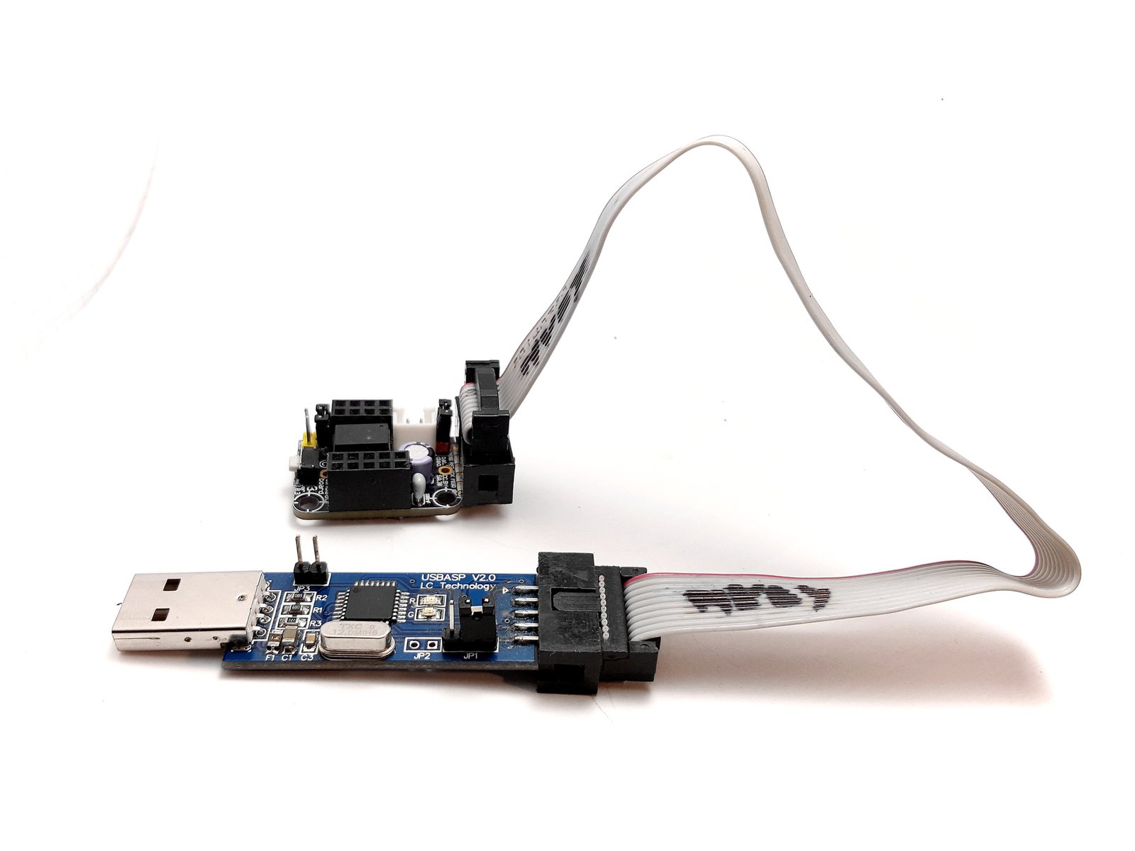 Tinusaur connected to USBASP programmer