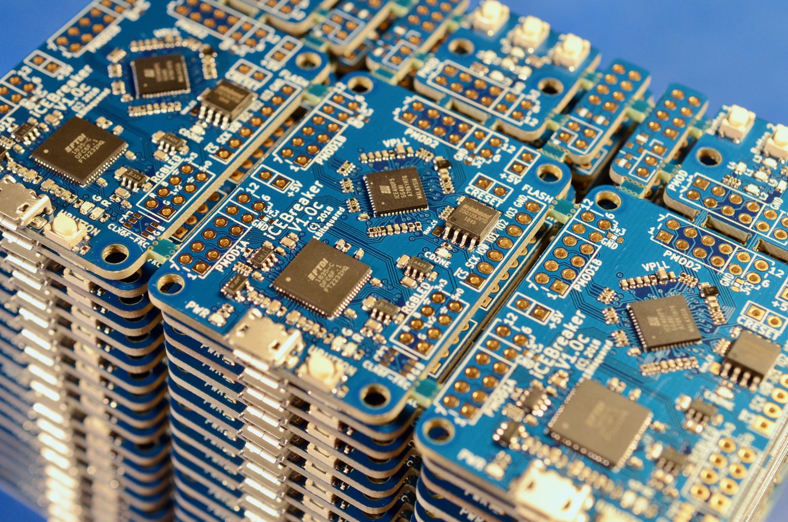 iCEBreaker FPGA image