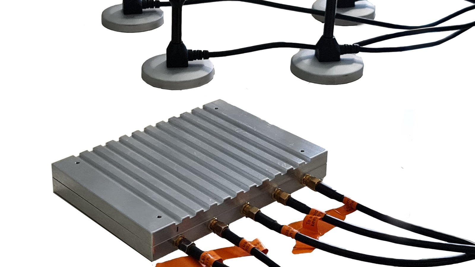 KrakenSDR with antennas