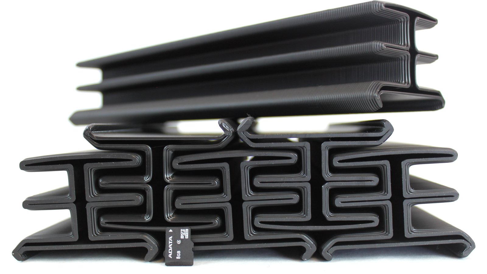 Microcluster printed parts.