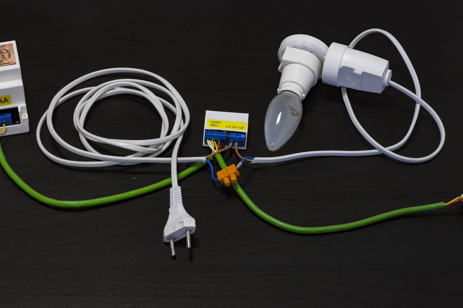 Connecting a Light Bulb