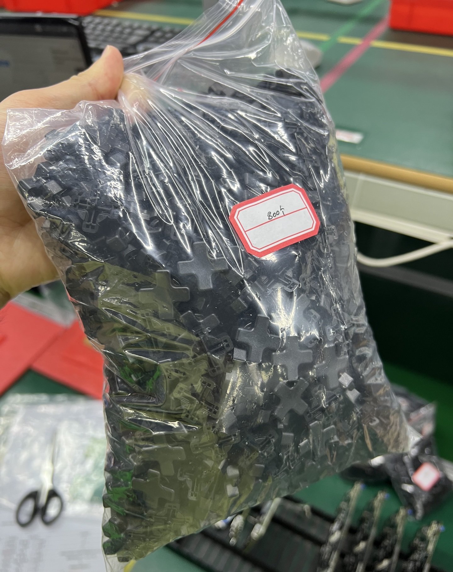 A bag of 800 D-pads