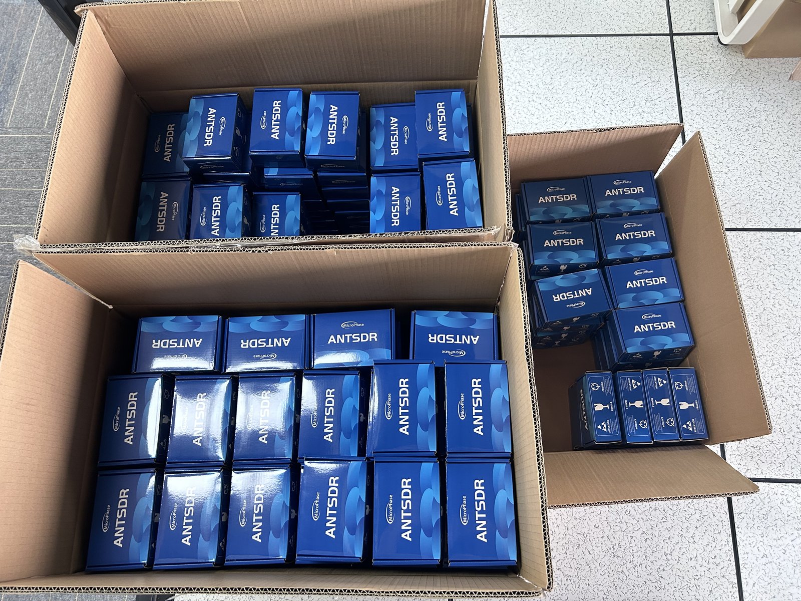AntSDR E200
