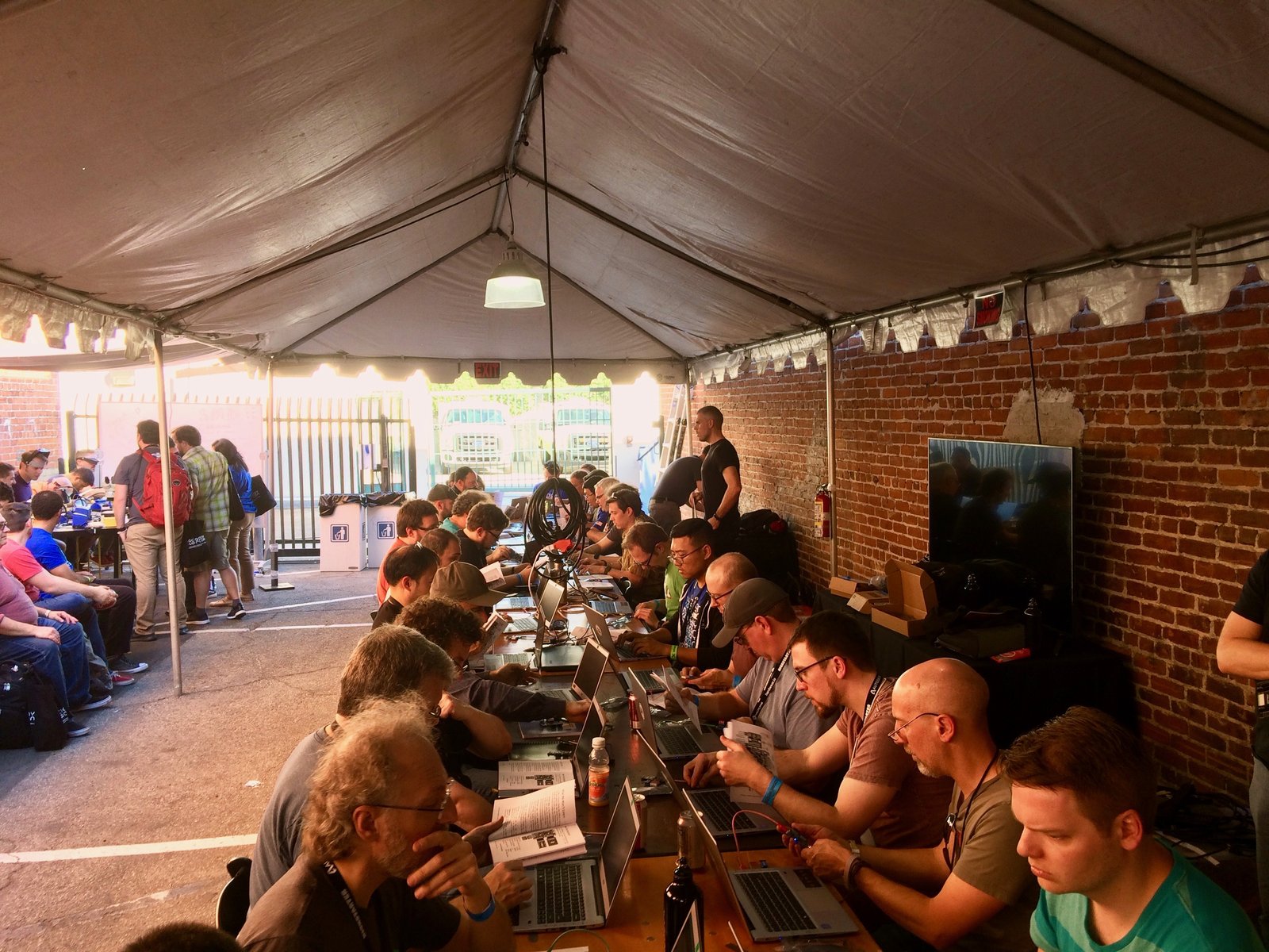WTFpga workshop at Hackaday Supercon