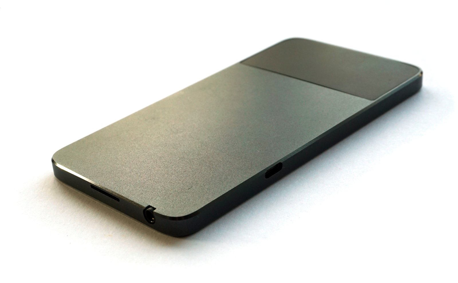 Precursor enclosure backside