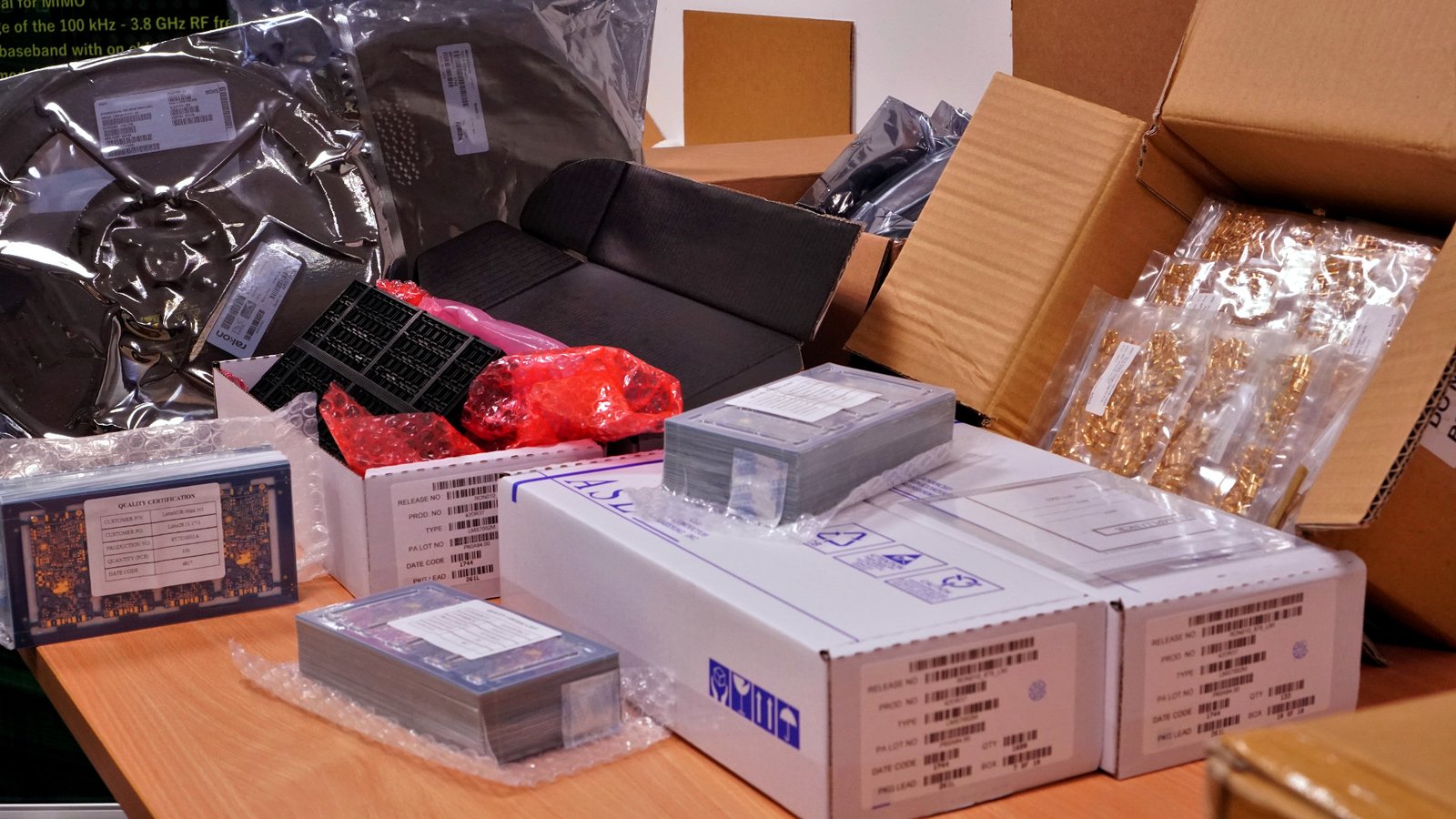 LimeSDR Mini Components 
