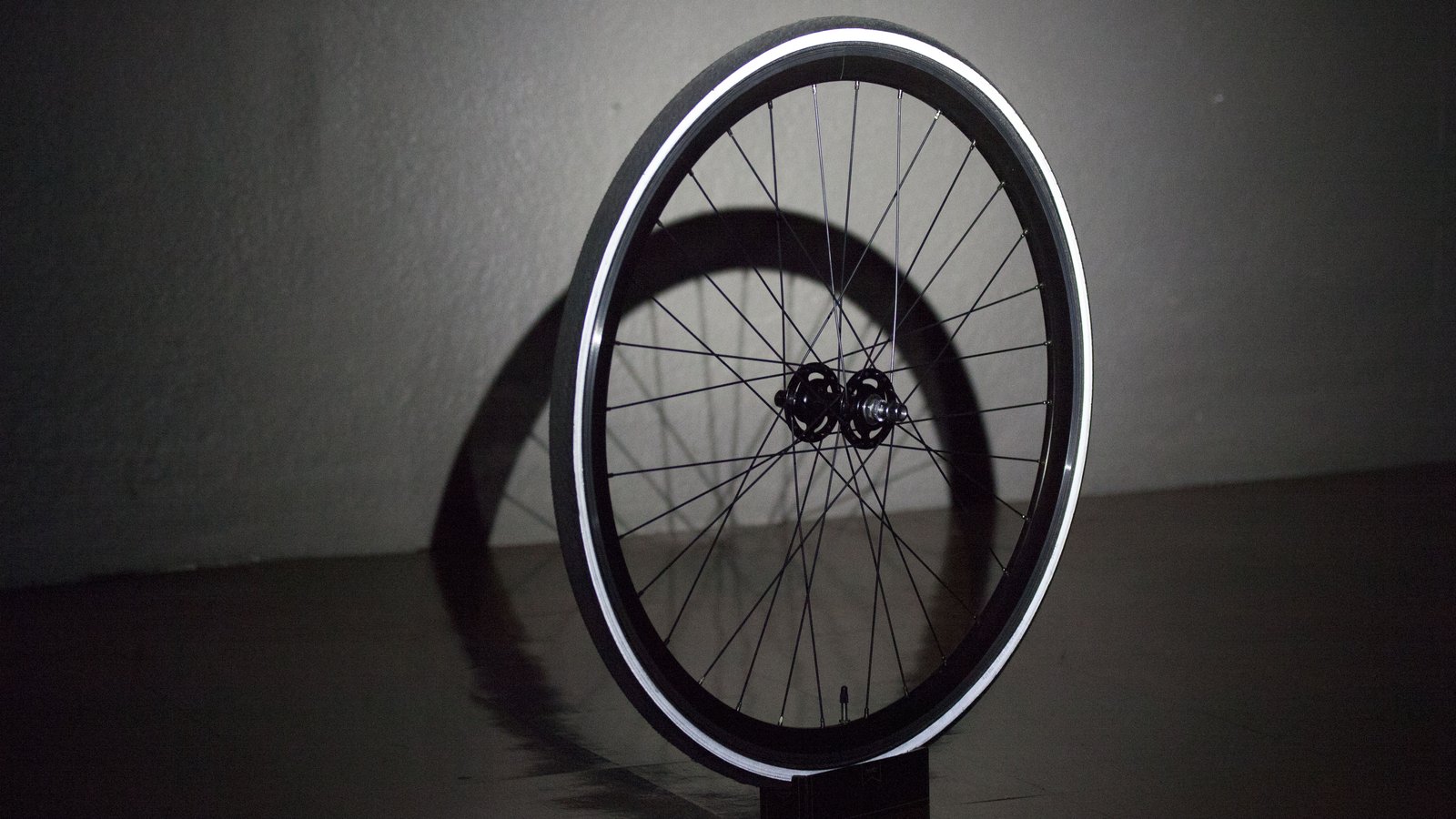 LIT - Ultra-reflective Bike Tire