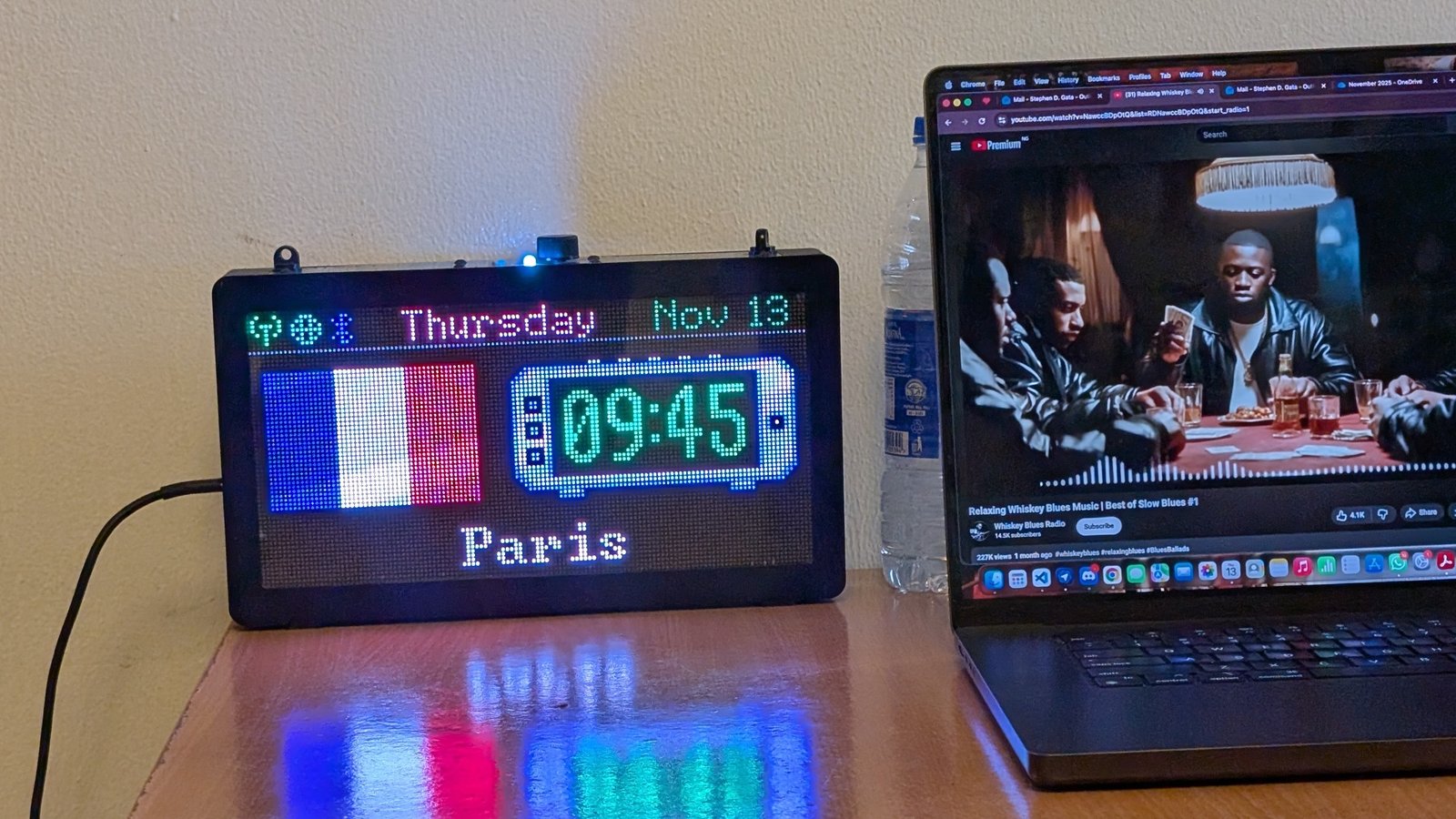 Pixlpal World Clock Single City Image