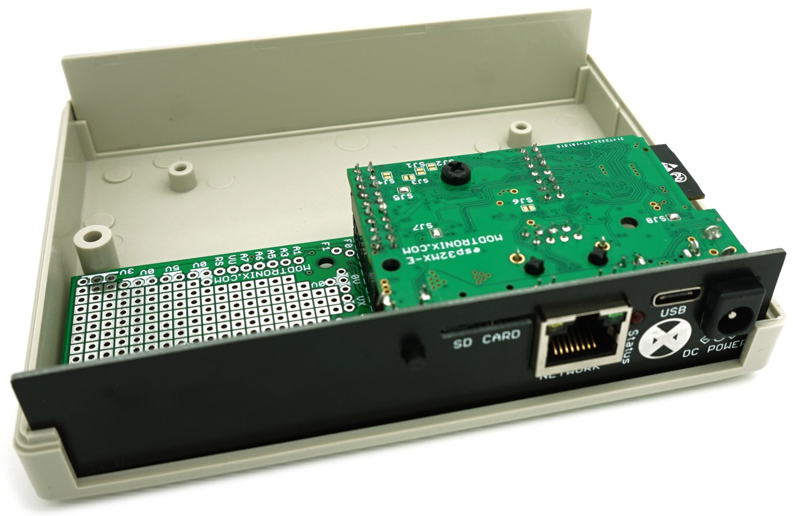 esp32MX-E as Daughterboard in Enclosure