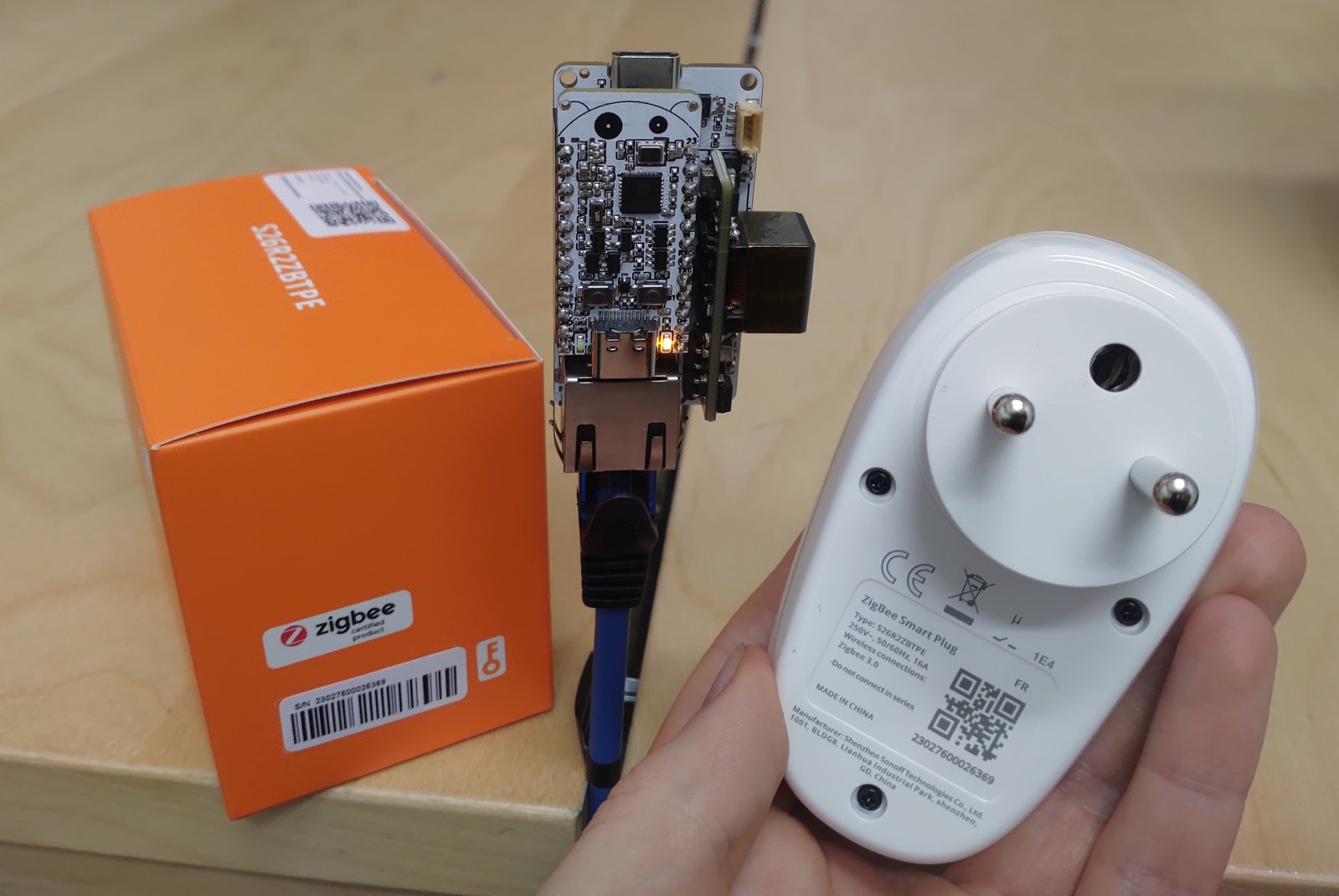 Esp32-C6-Bug bridges Zigbee to MQTT