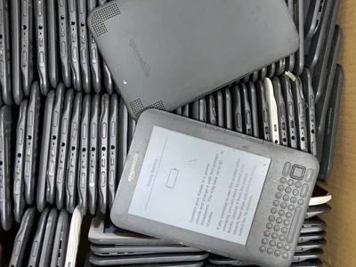 Ready to salvage Kindle e-book readers with displays 