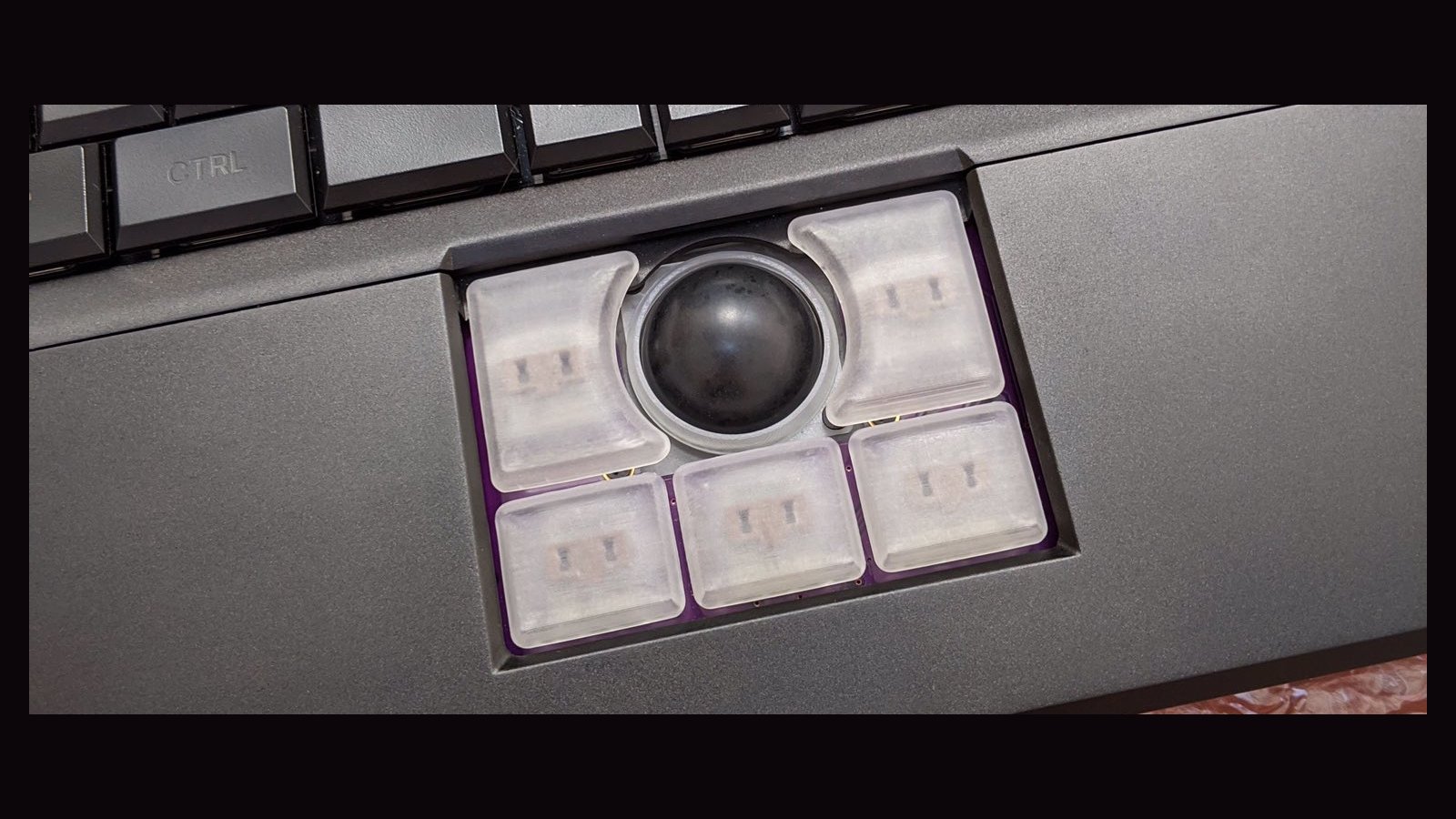 The new, black MNT Reform trackball