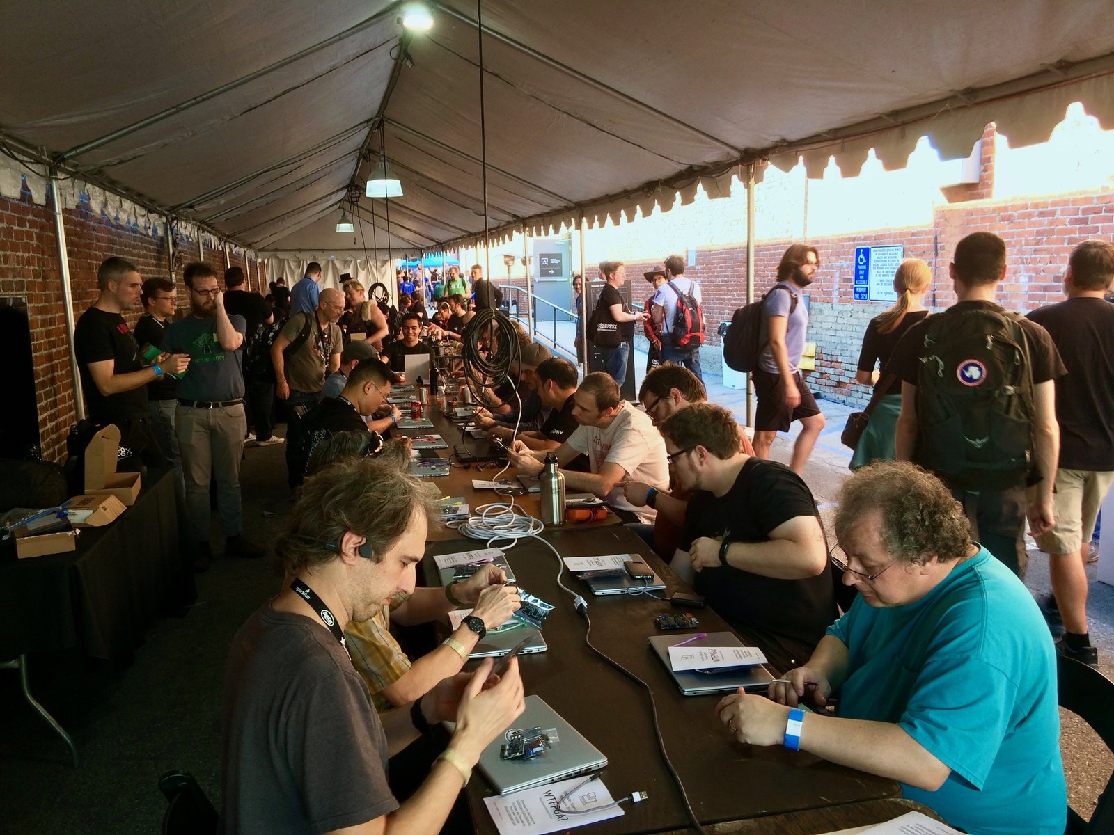 WTFpga workshop at Hackaday Supercon