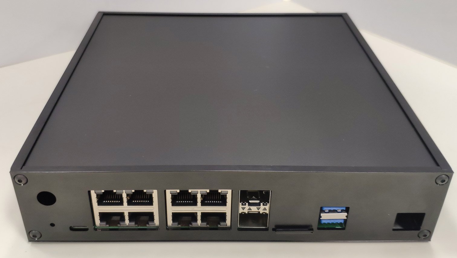 Traverse Ten64 desktop enclosure (prototype)